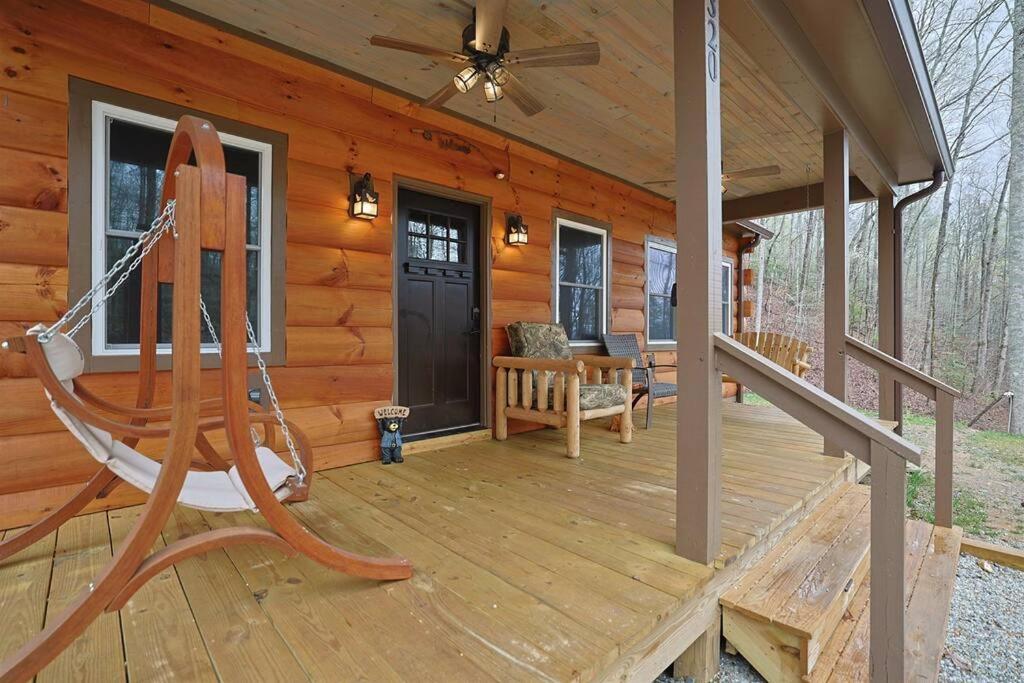 Rustic Modern Cabin With Hot Tub Near Rafting And Great Smokey Mountains Bryson City Exterior photo