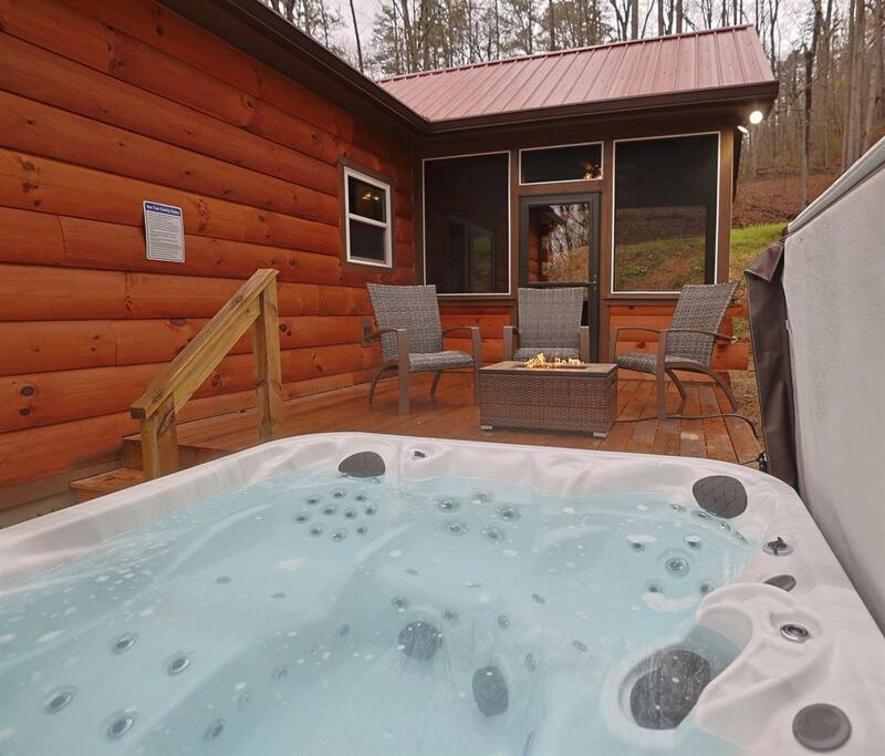 Rustic Modern Cabin With Hot Tub Near Rafting And Great Smokey Mountains Bryson City Exterior photo
