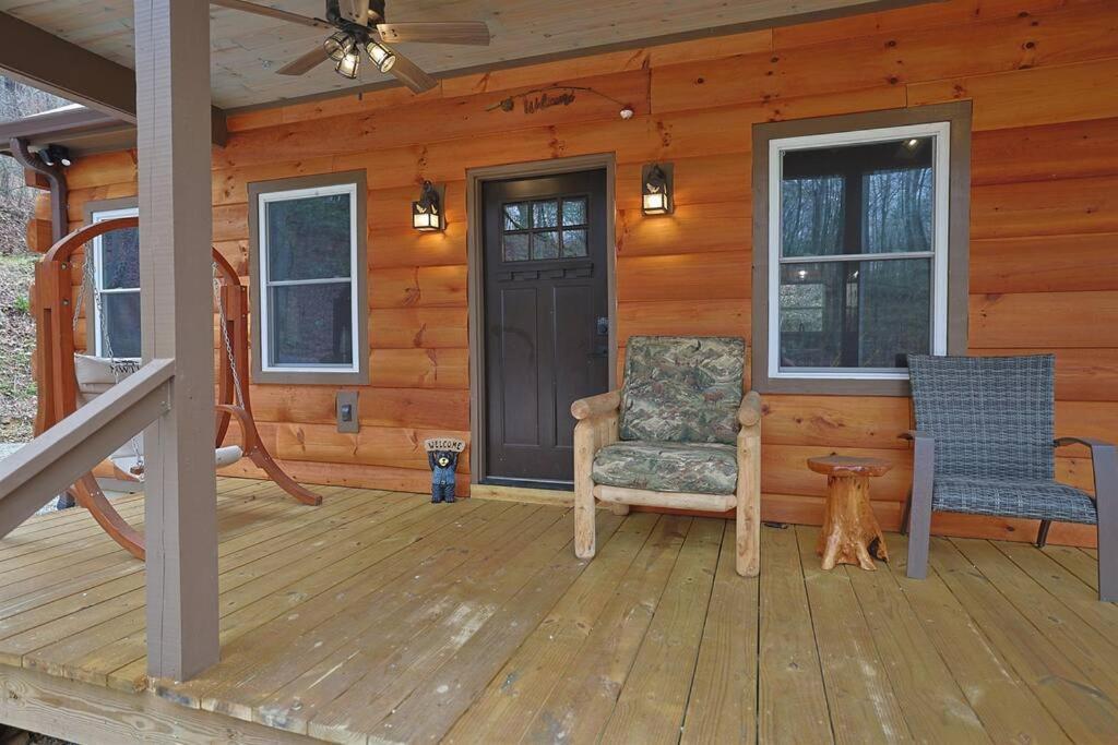 Rustic Modern Cabin With Hot Tub Near Rafting And Great Smokey Mountains Bryson City Exterior photo