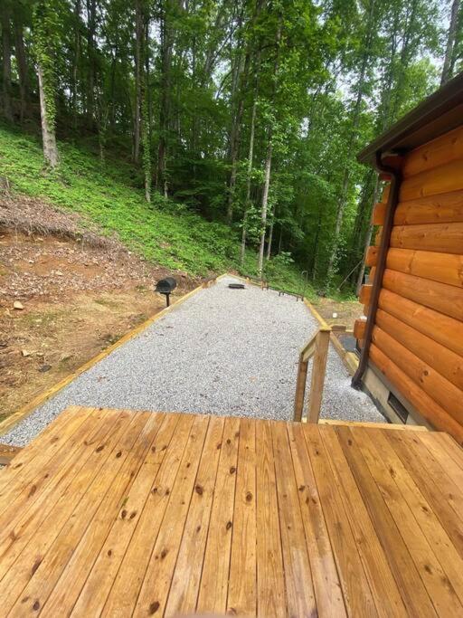 Rustic Modern Cabin With Hot Tub Near Rafting And Great Smokey Mountains Bryson City Exterior photo