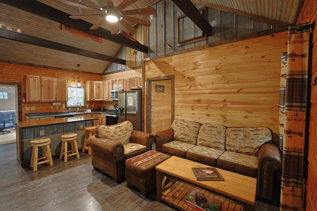 Rustic Modern Cabin With Hot Tub Near Rafting And Great Smokey Mountains Bryson City Exterior photo